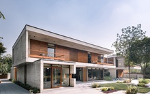 Ngôi nhà theo phong cách Ấn Độ, rộng thênh thang, kết hợp độc đáo giữa gỗ và kính mở ra cuộc đối thoại năng động với thiên nhiên