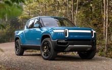 Đại gia Thanh Hóa đặt mua 2 chiếc Rivian R1T - Bán tải điện quay 360 độ như xe tăng, có cả bếp điện, bồn rửa bát