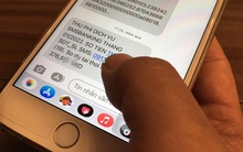 Tin vui cho người dùng SMS Banking: Phí dịch vụ sắp được điều chỉnh mạnh