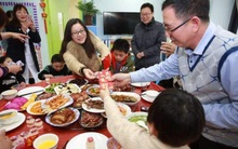 "Họ hàng lì xì con tôi phong bao 500, tôi LÌ XÌ lại cho 3 người con của họ thế nào?" - Câu trả lời của cư dân mạng QUÁ HỢP LÝ