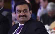 'Soi' tài sản của tỷ phú giàu nhất châu Á: Vượt mặt ông trùm 'đồng hương', cổ phiếu một loạt công ty con tăng hơn 600%