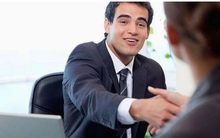 Nữ tuyển dụng hỏi “Lỗ nào nhỏ nhất trên cơ thể tôi?", đáp án khó ngờ giúp chàng ứng viên được nhận thẳng trong 1 nốt nhạc: Đơn giản nhưng trả lời ngay lập tức thì khối người sai