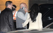 Người tình tỷ phú Amazon tái xuất với gương mặt khác lạ đến kinh ngạc, bị vợ cũ "đè bẹp" với thông tin mới