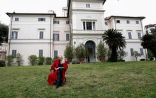 Cuộc đời "hồng nhan bạc phận" của Công nương Hoàng gia Italy: Bị con chồng kết tội mưu sát, về già vẫn phải làm 1 việc tưởng chỉ có trên phim