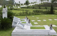 Doanh nghiệp tang lễ duy nhất trên sàn vẫn duy trì doanh thu trăm tỷ mỗi năm, lạ kỳ vốn hóa nhỏ hơn cả lợi nhuận