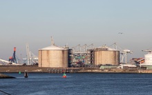 Động thái hiếm hoi từ Trung Quốc: Bán lô hàng khí đốt của Mỹ cho châu Âu vì không thể thờ ơ với cơn sốt giá