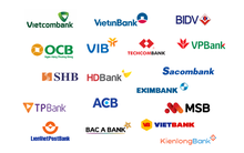 Ngân hàng đầu tiên "quay xe", trở lại thu phí SMS 9.900 đồng/tháng như cũ