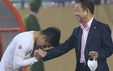 Quang Hải xin bầu Hiển sang châu Âu một năm, kèm theo đó là một nguyện vọng đặc biệt