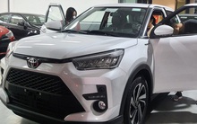 Loạt xe Toyota rục rịch tăng giá hàng chục triệu đồng tại Việt Nam, dân tình hoang mang tính 'quay xe', bỏ cọc