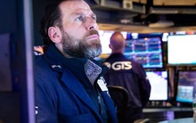 Chứng khoán tương lai Mỹ quay đầu giảm điểm khi giá dầu vượt 110 USD/thùng