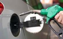 Chuyện lạ có thật: Trạm xăng bị kiện vì… bán quá rẻ