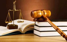 Thế nào là lợi dụng quyền tự do dân chủ?