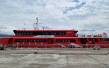 Cận cảnh tàu cao tốc sắp chở những hành khách đầu tiên đi tuyến Đà Nẵng – Lý Sơn