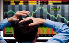 Cổ phiếu bất động sản có thể nhận một cú "sập" nếu lạm phát tăng cao, đà tăng của nhóm dầu khí đồng nghĩa rủi ro lớn dần thay vì cơ hội