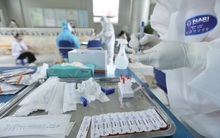 Các bệnh viện, trạm y tế, nhà thuốc thực hiện niêm yết giá bộ xét nghiệm COVID-19