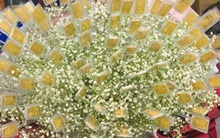 Sự thật vụ "đại gia tặng vợ bó hoa 100 cây vàng 9999" dịp 8-3