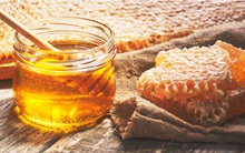 Đừng bao giờ kết hợp THỨ này cùng mật ong và sữa vì có thể sinh độc, thậm chí sản sinh ra chất gây ung thư mạnh