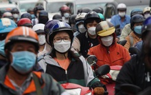 Ảnh: Kẹt xe khủng khiếp tại cửa ngõ sân bay Tân Sơn Nhất, nhiều người chán nản vì muộn giờ làm, con trễ học