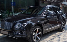 Mang nhiều chi tiết cá nhân hóa, chiếc Bentley Bentayga này dù cũ vẫn có giá lên tới hơn 15 tỷ đồng