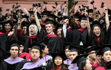 Thần học ở ĐH Harvard: Ngành học gì mà thu nhập có thể lên tới 1,5 tỷ mỗi năm?