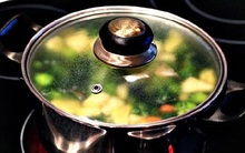 4 thói quen khi xào thức ăn là nguyên nhân gây ung thư phổi nhưng hầu như chị em nào cũng mắc phải