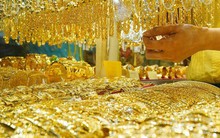 Giá vàng đồng loạt 'quay xe' rớt khỏi đỉnh