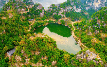 "Hồ nước trên trời" độc nhất vô nhị được ôm trọn bởi "8 nàng tiên", cá trong hồ chưa bao giờ cắn câu như có linh tính