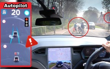 Xe Tesla lại phát hiện "người vô hình" khi đi ngang qua nghĩa trang hoang vắng