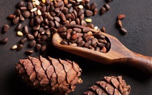 10 loại hạt đại bổ vừa bảo vệ não, mạch máu vừa ngừa đột quỵ, tuy nhiên khi ăn cũng cần lưu ý để tránh hại thân