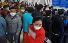 Đà Nẵng: Người dân đổ xô làm giấy tờ đất ở bộ phận một cửa của huyện Hòa Vang