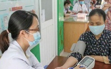 TP.HCM đề xuất trả lương 7-9 triệu đồng/tháng cho y, bác sĩ cao tuổi làm việc ở trạm y tế