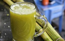 Uống nước mía giải nhiệt ngày hè cần tránh những thời điểm này kẻo gây hại sức khoẻ