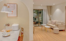 Công cuộc cải tạo với chi phí tiết kiệm cho căn hộ cũ 65m² mang phong cách vintage lãng mạn của cặp vợ chồng trẻ ở Hà Nội