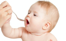 Bù nước và điện giải cho trẻ bị tiêu chảy những điều cha mẹ không nên bỏ qua