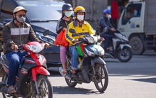 Giá xăng lên 30.000 đồng/lít, giới tài xế than "thu nhập không đủ nuôi vợ con"