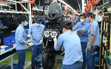 Xe máy điện đến thời hút khách