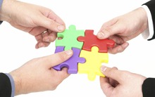 Hoạt động M&A bùng nổ, nhiều doanh nghiệp đa ngành lãi tăng bằng lần