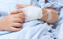 Phát hiện mới về nguyên nhân khiến hàng loạt trẻ mắc viêm gan bí ẩn