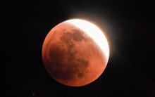 Siêu nguyệt thực đầu tiên của năm: Dân tình háo hức ngắm "chị Hằng khoe sắc" từ khắp nơi trên thế giới