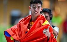 Chàng kình ngư 10x và hành trình chạm tay đến tấm HCV danh giá: Từng phải tập luyện gấp đôi người thường, đã có lúc bật khóc do áp lực, tương lai muốn “chuyển nghề”