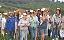 Ngôi làng kỳ lạ được ví như "Tây Lương Nữ Quốc" đời thực: Bói không ra bóng dáng đàn ông, phụ nữ hoàn toàn làm chủ cuộc sống