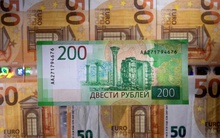 Vì sao đồng rúp bật vọt ngoạn mục tới mức kỷ lục, thành tiền tệ hoạt động tốt nhất năm?