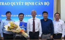 UBND TPHCM trao quyết định bổ nhiệm cán bộ chủ chốt