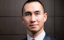 Người con trai trưởng khác biệt của vua sòng bài Macau: Từ chối thừa kế gia nghiệp, tự xây dựng đế chế riêng và trở thành tỷ phú