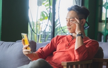 "Chiến binh" vượt qua thử thách bơi 10km trên sông Hồng lý giải vì sao cha mẹ nên cho con đi học bơi sinh tồn