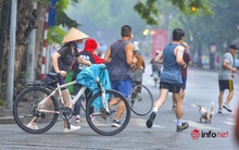 Ngày đầu dẹp 'trường đua xe đạp', loa kéo, người dắt chó vào phố đi bộ Hồ Gươm