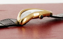 Đồng hồ Cartier Crash đạt kỷ lục đấu giá 1,65 triệu USD