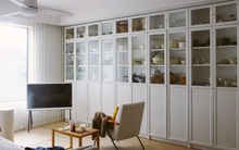 Căn hộ tối giản của cô nàng food blogger khiến biết bao chị em ghen tị với bộ sưu tập hơn 200 chiếc nồi và đảo bếp dài 2,2m