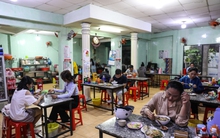 Từ tuổi thơ bán vé số, nay thành bà chủ của 22 quán bún bò ‘ngàn bát' ở TP. HCM