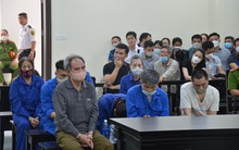 11 người trong đường dây tráo sổ đỏ giả do cựu công an viên cầm đầu lĩnh án